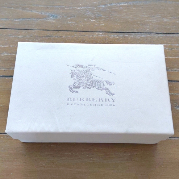 Burberry ♥️ platforms - Picture 1 of 12